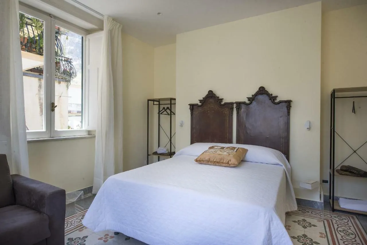 B&B Villa Liberty Sul Mare Palermo 2*,