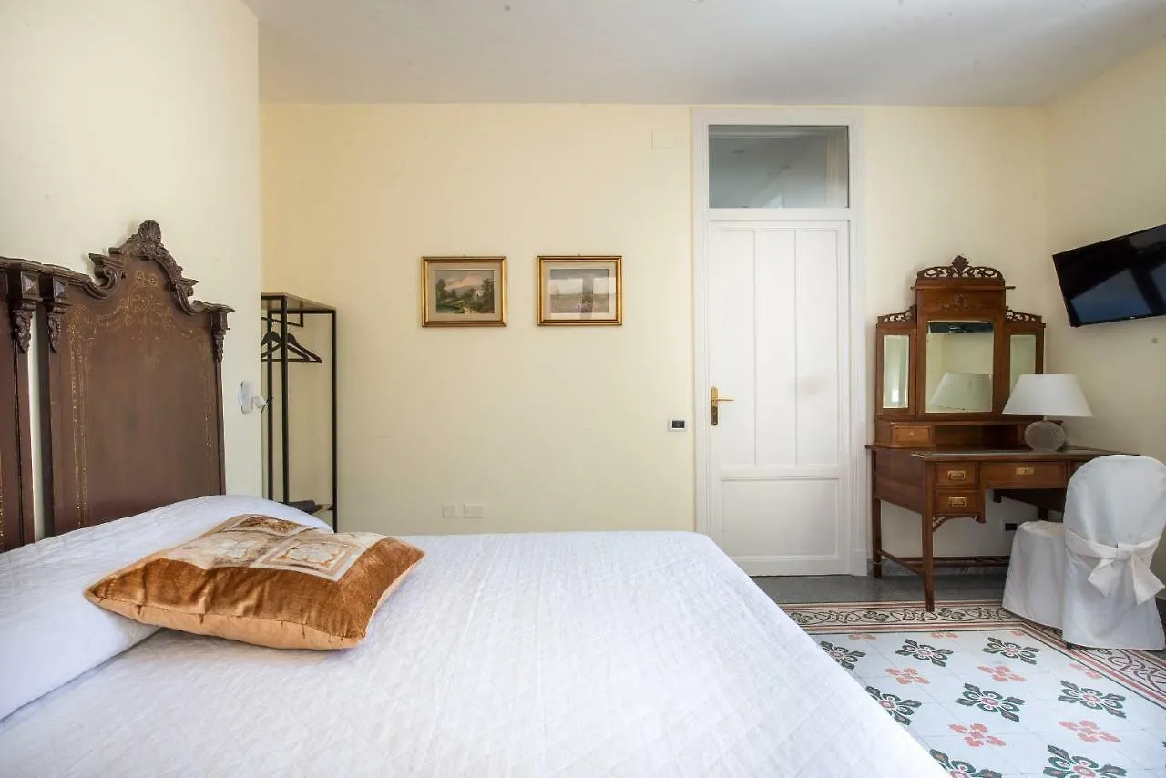 ** Nocleg ze śniadaniem B&B Villa Liberty Sul Mare Palermo Włochy