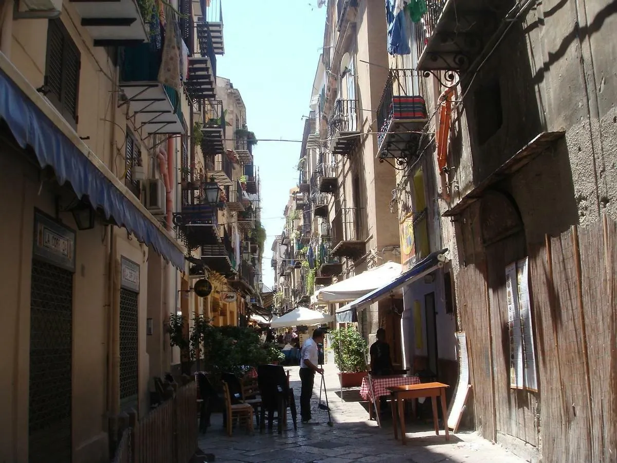 Nocleg ze śniadaniem B&B Villa Liberty Sul Mare Palermo
