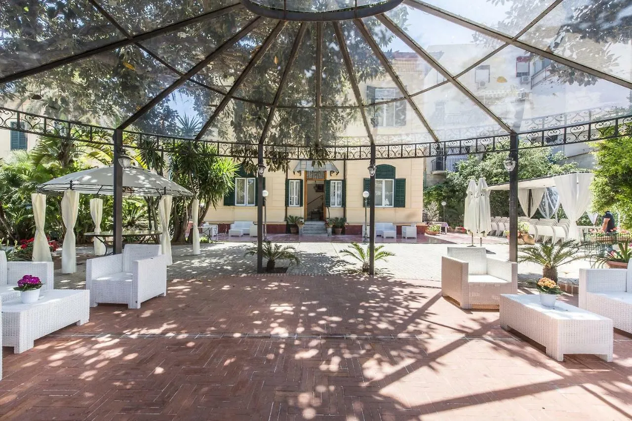 B&B Villa Liberty Sul Mare Palerme Couette-café